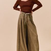 Womens Pleated Denim Jeans