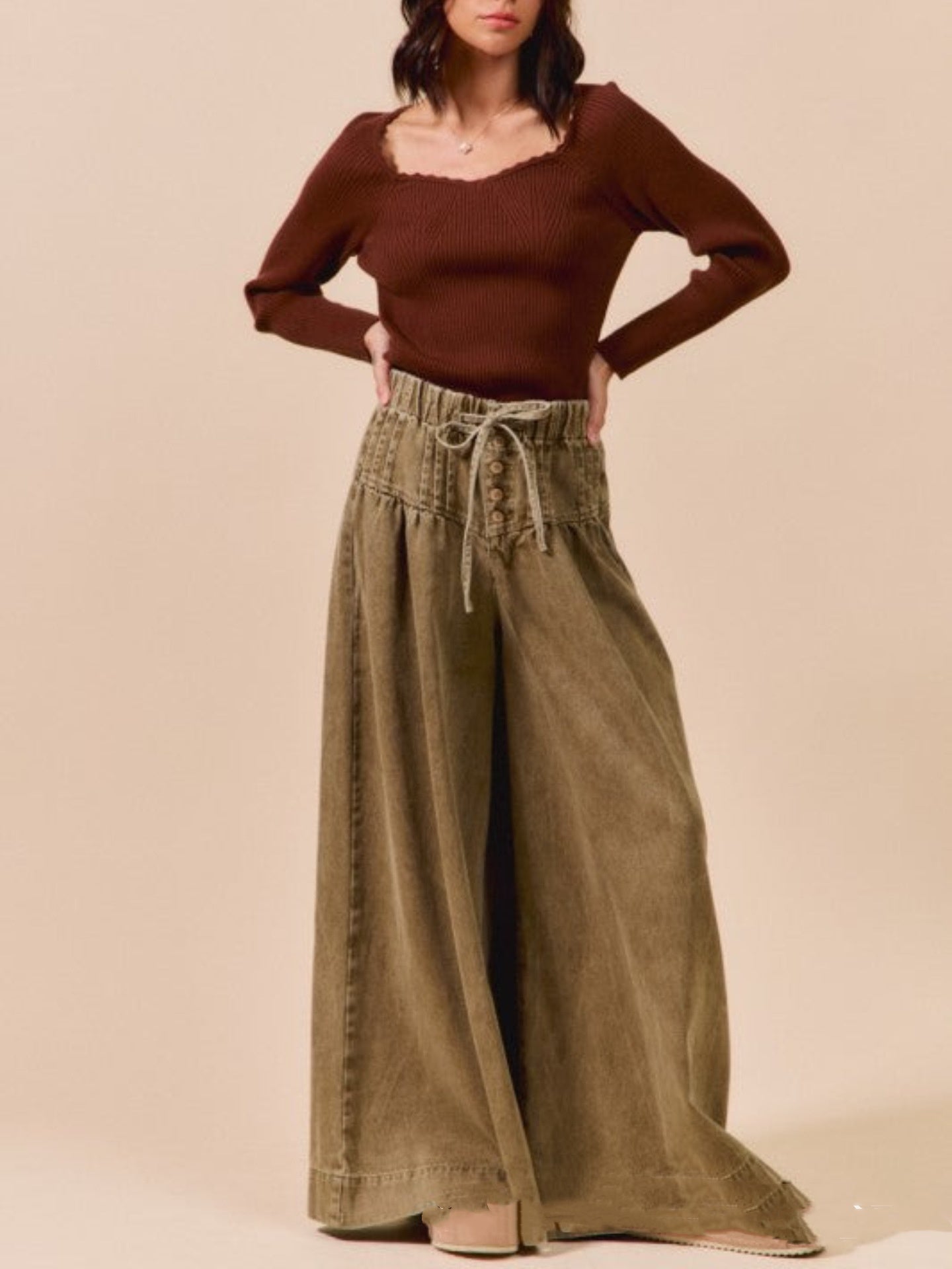 Womens Pleated Denim Jeans