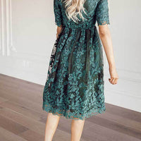 Plus Size Mid-length Lace Embroidered Short Sleeve Women's Dress