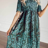 Plus Size Mid-length Lace Embroidered Short Sleeve Women's Dress