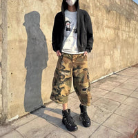 Retro Patch Ripped Camouflage Cropped Pants Men's Loose Casual Jeans