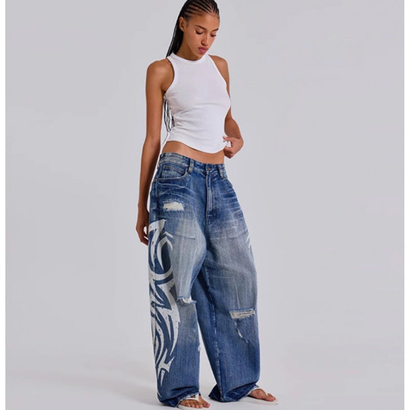 Womens Distressed Relaxed-Fit Denim Jeans