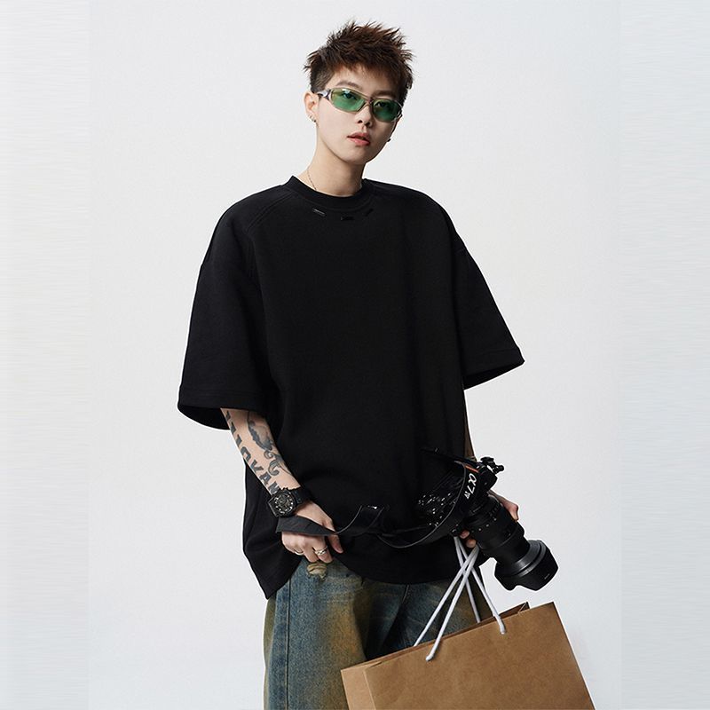 Metal-Emblem Short-Sleeve T-Shirt