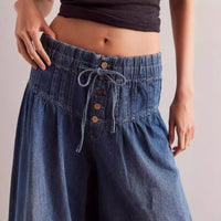 Womens Pleated Denim Jeans