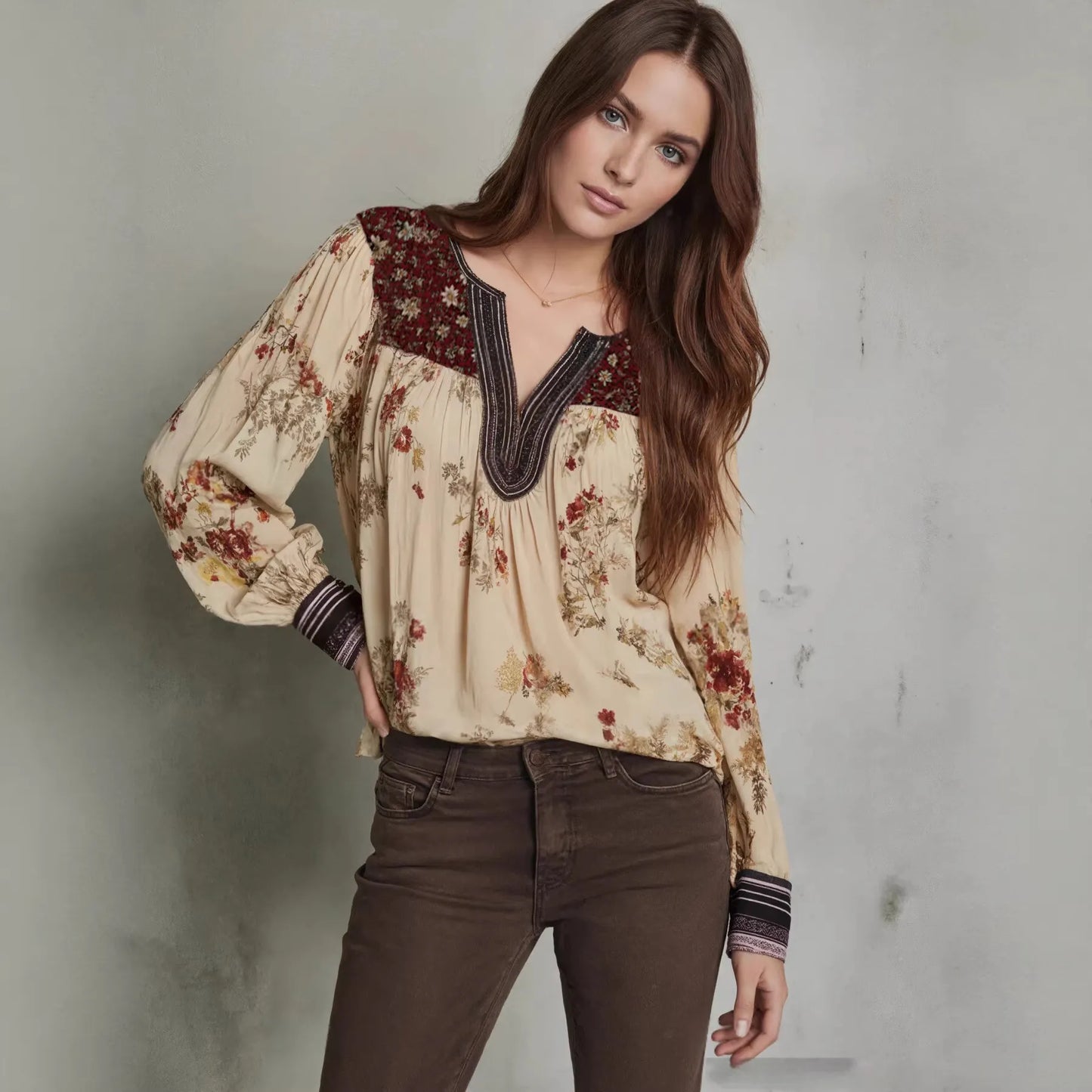 V-Neck Lace-Patchwork Long-Sleeve Floral Print Womens T-Shirt